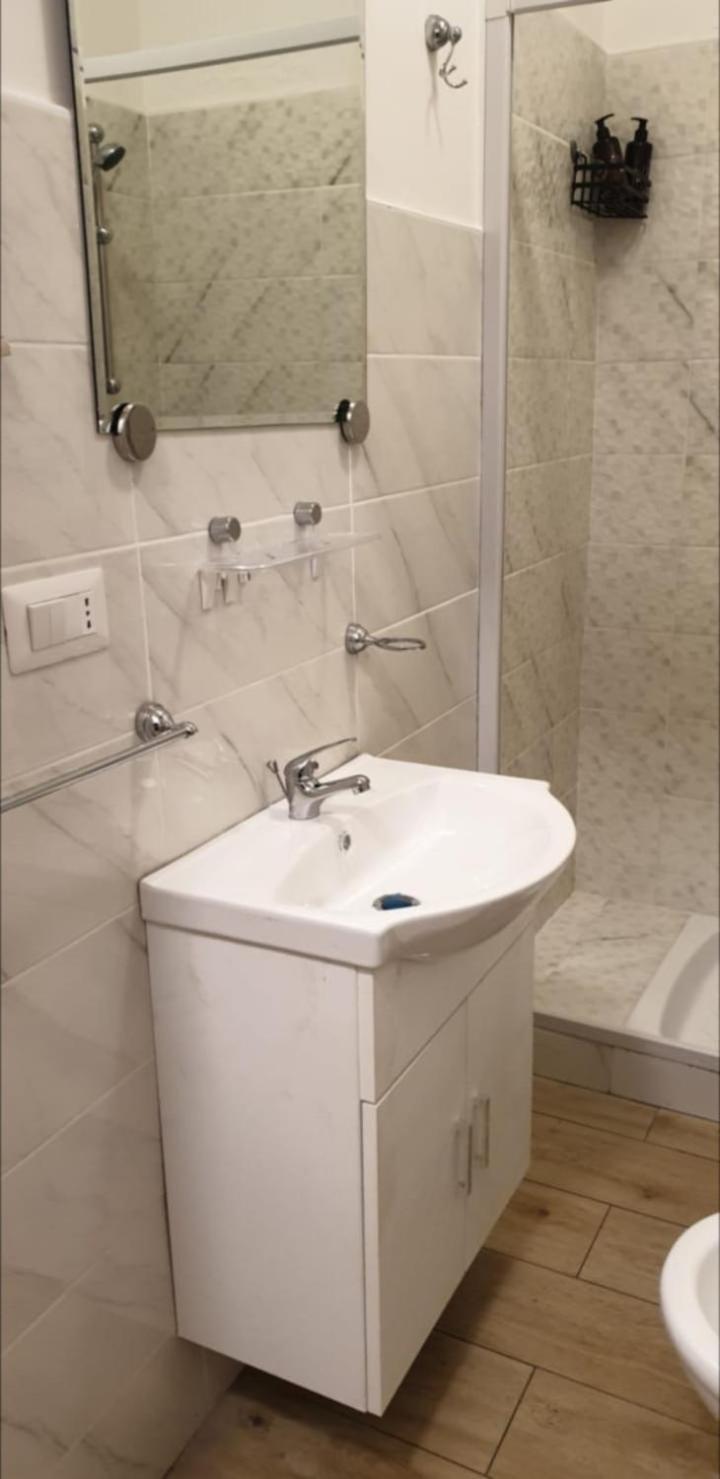 Апартаменты Mini Loft - Bari Centro - A Due Passi Dal Mare Экстерьер фото